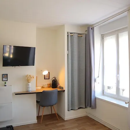 Aas Le Moment Douillet * 布尔堡